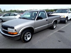 BUY CHEVROLET S-10 2003 REG CAB 118