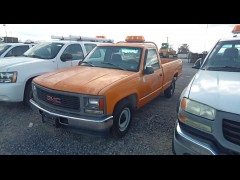 BUY GMC SIERRA 2500 1998 REG CAB 131.5