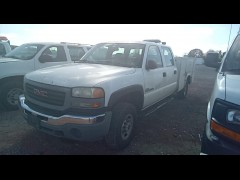 2006 GMC 2500  TRUCK - ENCL/UTILITY BODY - 1 