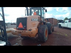 2006 CASE 621D  WHEEL LOADER - 110 HP - 2 CY 