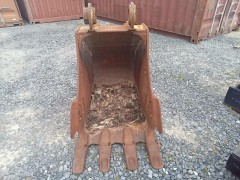2005 CAT 2392515 ATTACHMENT - BUCKET - CONCRETE 