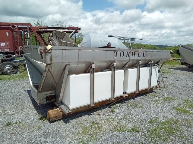 BUY REED SYS WINTWIZARD8 2010 SPREADER - ABRASIVE - HYDRAULI, Abingdon Auto Auction, Inc.