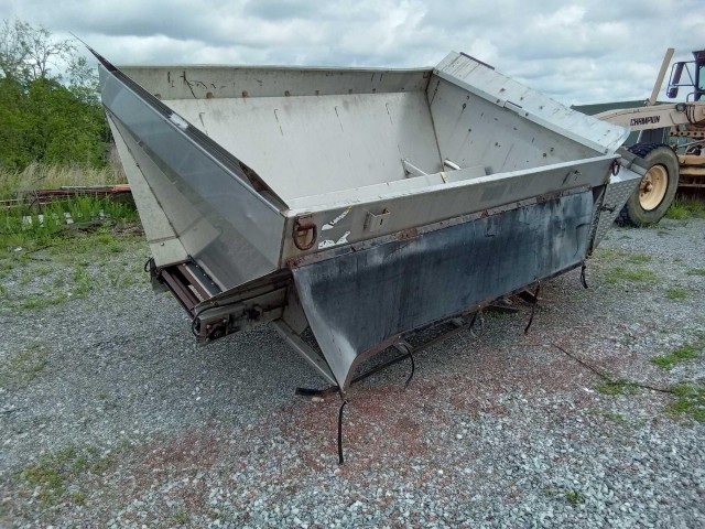 BUY HENDERSON FSHVA10ENG 2010 SPREADER - ABRASIVE - ENGINE P, Abingdon Auto Auction, Inc.