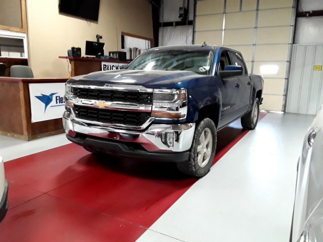 BUY CHEVROLET SILVERADO 1500 2016 4WD CREW CAB 143.5