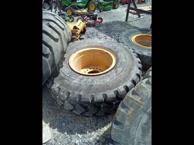 BUY TIRE 1EA 20.5XR25 TIRE AND WHEEL, Abingdon Auto Auction, Inc.