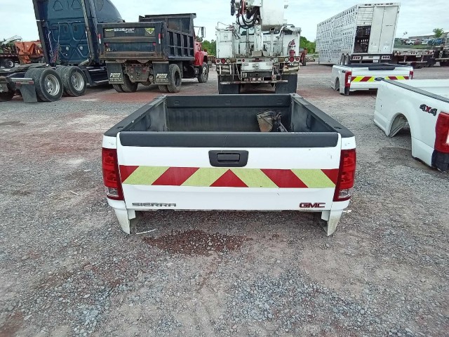 BUY GM 6' BED 2014 GM 6' BED, Abingdon Auto Auction, Inc.