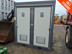 BUY MOBILE BATHROOM 2 STALL 1999 2 STALL, Abingdon Auto Auction, Inc.