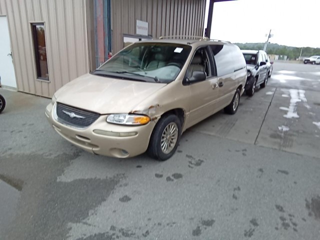 BUY CHRYSLER TOWN & COUNTRY 2000, Abingdon Auto Auction, Inc.