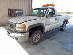 2005 GMCC 2500 TRUCK - PICKUP - 3/4 TON (OBSO 