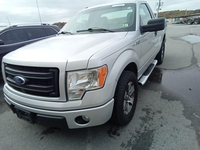 BUY FORD F-150 2013 4WD REG CAB 126
