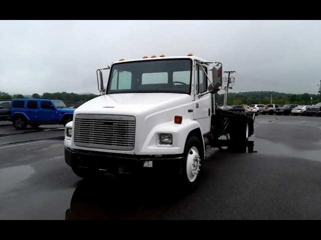 BUY FREIGHTLINER  FL60 1999 TRUCK, Abingdon Auto Auction, Inc.