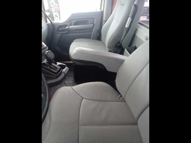 BUY KENWORTH T680 2017 ROAD TRACTOR, Abingdon Auto Auction, Inc.