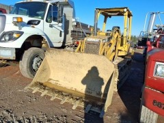 1901 CATERPILLAR  933 CRAWLER 