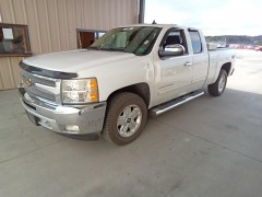 BUY CHEVROLET SILVERADO 1500 2012 4WD EXT CAB 143.5