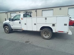 BUY FORD SUPER DUTY F-450 DRW 2005 2004 FORD UTILITY BODY TRUCK W, Abingdon Auto Auction, Inc.