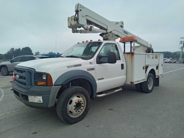 BUY FORD SUPER DUTY F-550 DRW 2006 2006 FORD F550 AERIAL BUCKET T, Abingdon Auto Auction, Inc.